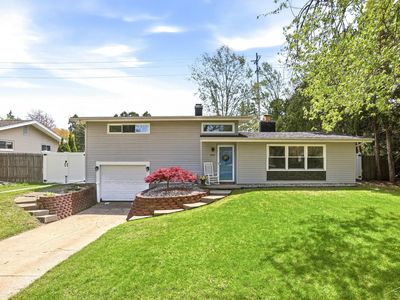 2795 Bradford Dr