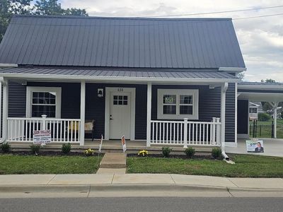 232 Elm St