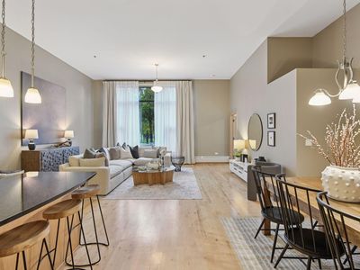 215 10th Ave S Unit 114