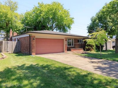 36424 Clifford Dr