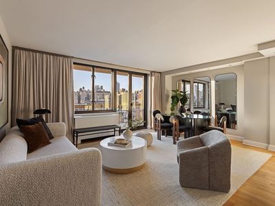 1438 3rd Ave APT 15B