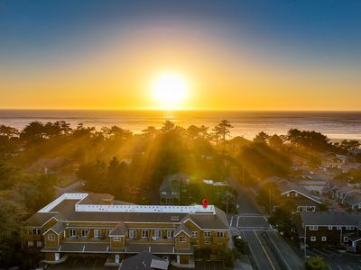 123 S Hemlock St #201