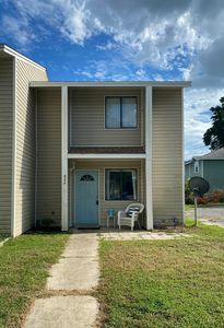 844 West St