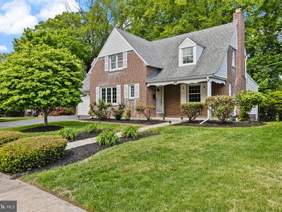 251 School Ln