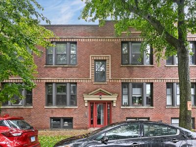 2920 W Berteau Ave #2