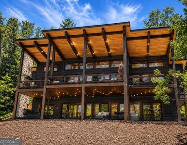 195 Moonshine Way