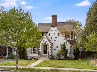 263 Richmond Ave
