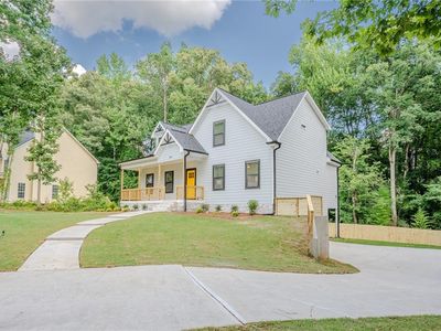 160 Rosewood Cir