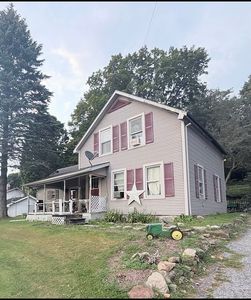 123 Fairfield Hill Rd
