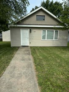 2114 Grand Ave