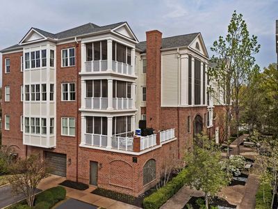 5194 Lexington Club Cv #401-402