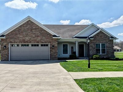5201 Falcon Dr