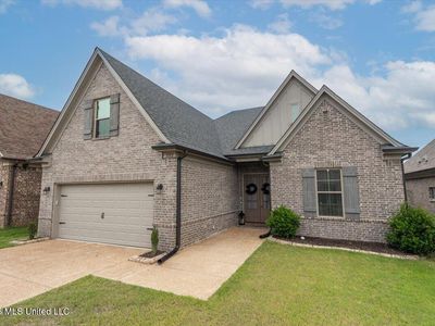 7772 Parkridge Dr
