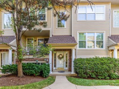 25 E Illinois Ave