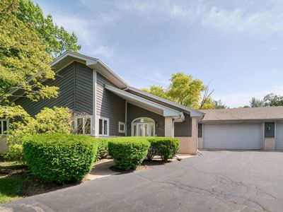 Property at 16373 W Menna Ln, Prairie View, IL