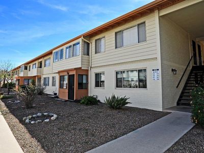 8050 E Broadway Blvd #D105