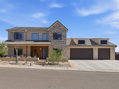 2976 E Sycamore Ln