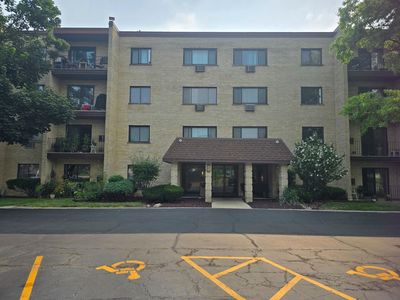 7221 Wolf Rd #308b