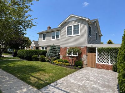 50 Eweler Avenue