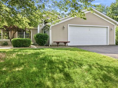 19 Golfwood Dr #19