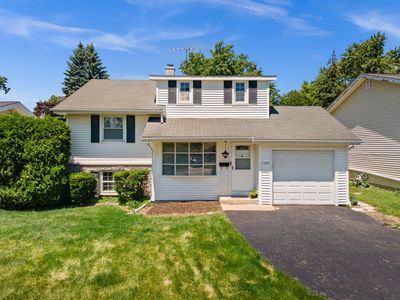 1107 E Elm St