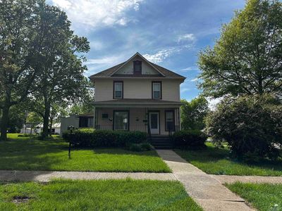 1001 Lincoln St