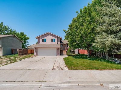 2234 W Saddle Ln