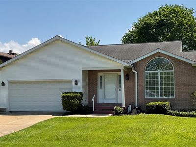 3611 Bellaire Dr