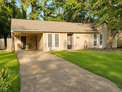 8312 Greenbrook Pkwy