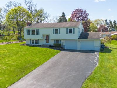 Property at 114 Pamela Ln, Newark, NY