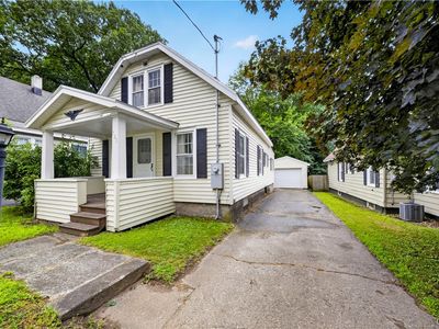 723 Maple Ave
