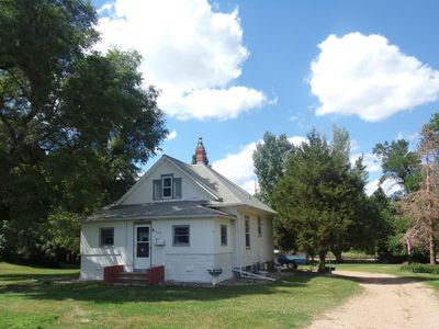 Property at 908 W Hanson Ave, Mitchell, SD
