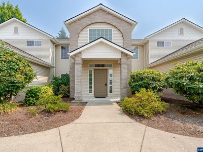 82 Weldwood Dr