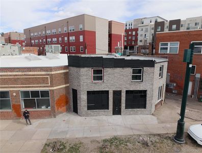 2120 N Broadway