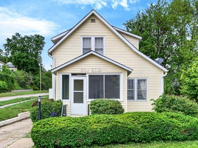 601 E Elm St