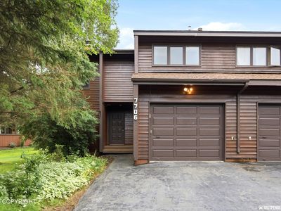 7706 Linda Ln