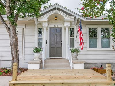 206 Claremont