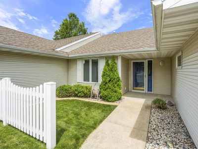 245 LAKE POINTE DRIVE