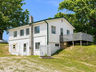 9713 County Road Y-521