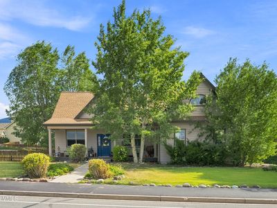7 Custer Ct