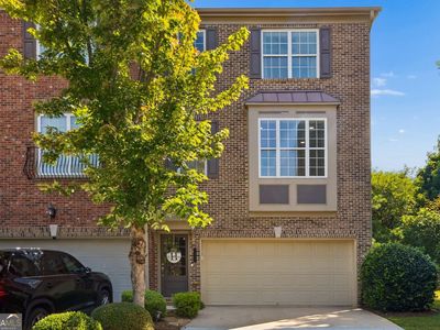 3237 Greenwood Oak Dr