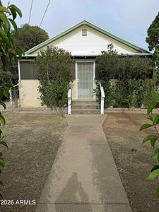 11 LA CHOLLA Road