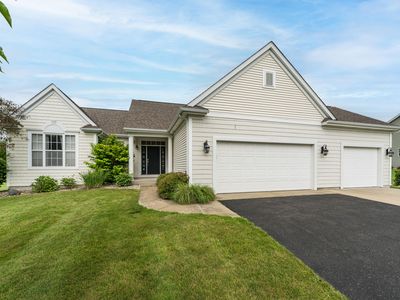 7597 Prairie Crossing Ln