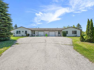 3434 Mahoney Dr