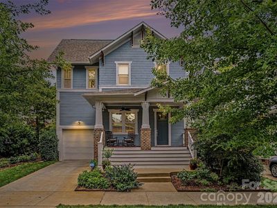 1615 Main St