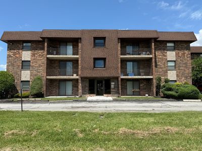 2237 175th St APT 3A