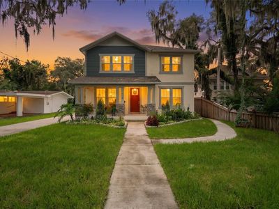 1415 CRYSTAL LAKE DRIVE