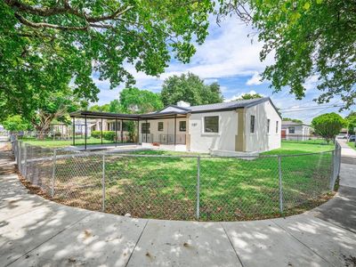 1157 NW 45th St