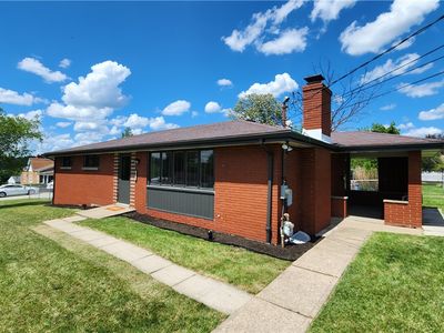 402 Chicago Ave