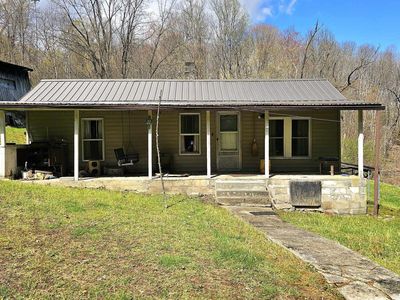 4183 Stone Mountain Rd